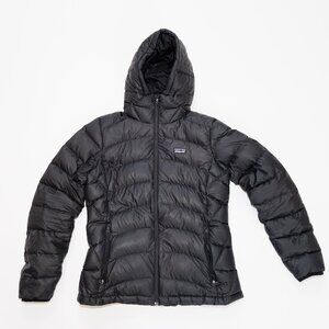 Patagonia Women's Down Jacket with Hood Size Medium Black